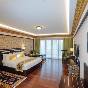 Club Room
